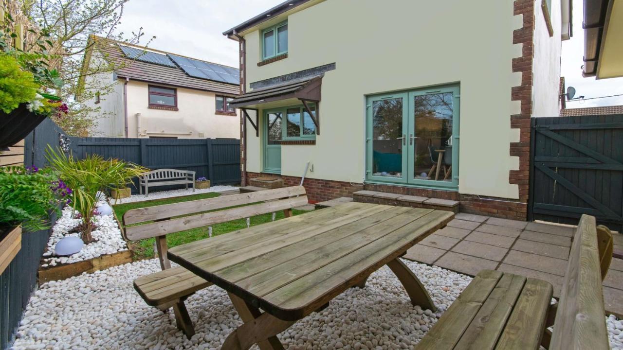 Oceanside Croyde, Scandi Inspired Cottage Close To Croyde Beach - Sleeps 6 Exterior foto